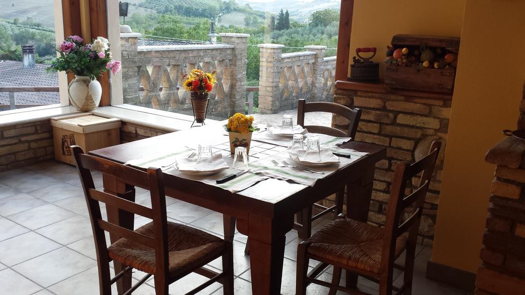 לינה וארוחת בוקר פינטו Agriturismo Col Morino מראה חיצוני תמונה