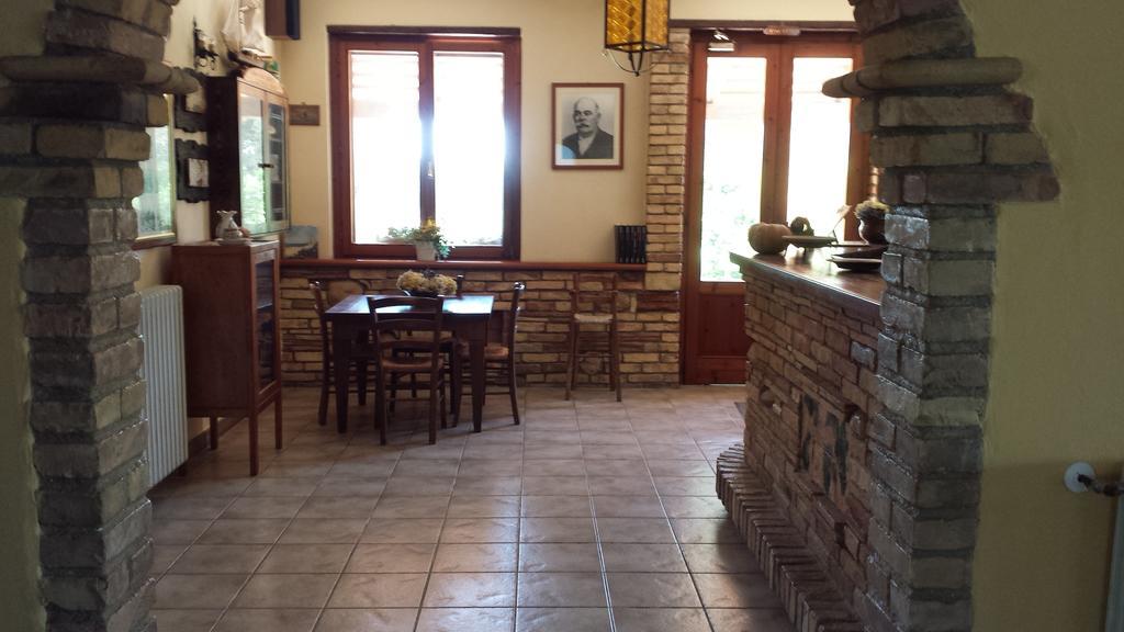 לינה וארוחת בוקר פינטו Agriturismo Col Morino מראה חיצוני תמונה