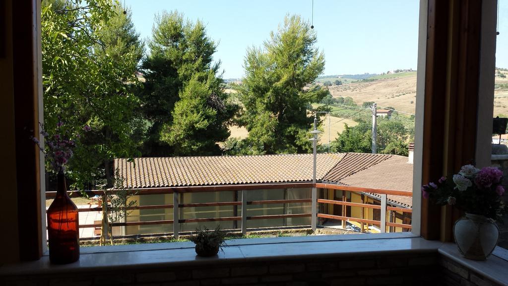 לינה וארוחת בוקר פינטו Agriturismo Col Morino מראה חיצוני תמונה