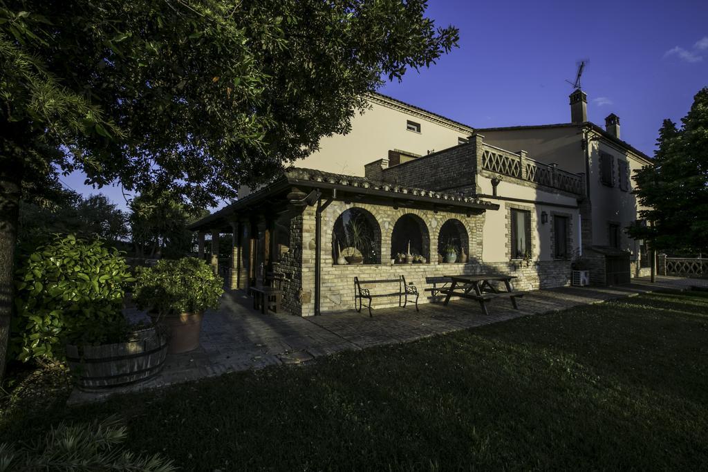 לינה וארוחת בוקר פינטו Agriturismo Col Morino מראה חיצוני תמונה